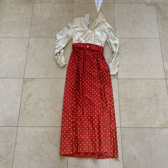 emma domb Dresses & Skirts - Emma Domb Cream and Red Polka Dot Vintage Dress